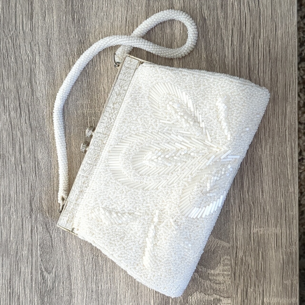 Vintage Pearl White Beaded Clutch wristlet Bag 7"x4"